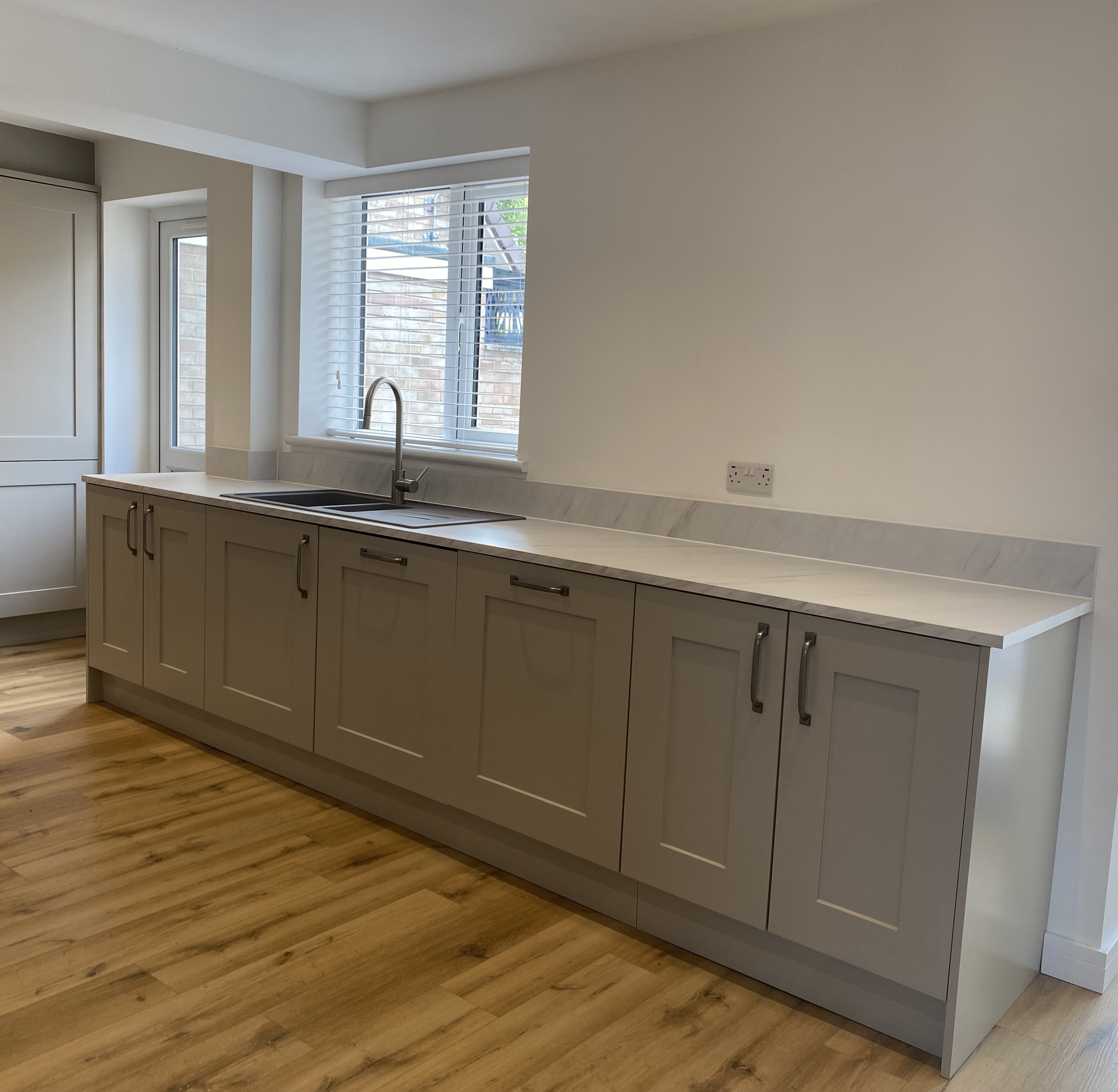 Fitzroy Kitchen in Stone | Sheffield Kitchen Outlet