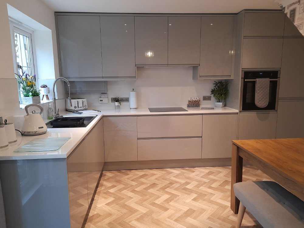 Remo Gloss Silver Grey